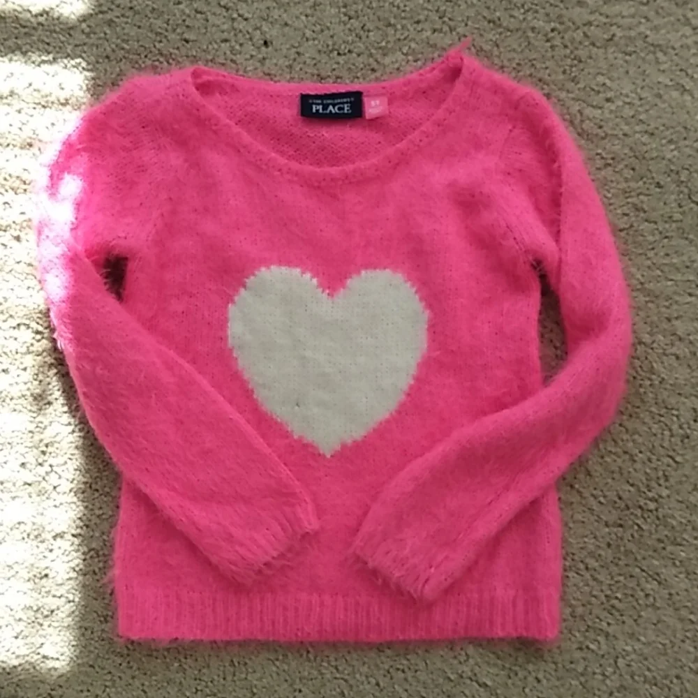 Children's place pink‎ sweater with white heart